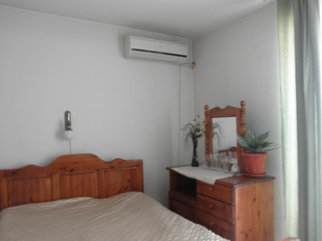 Hotel Atlantic Szliven Kültér fotó