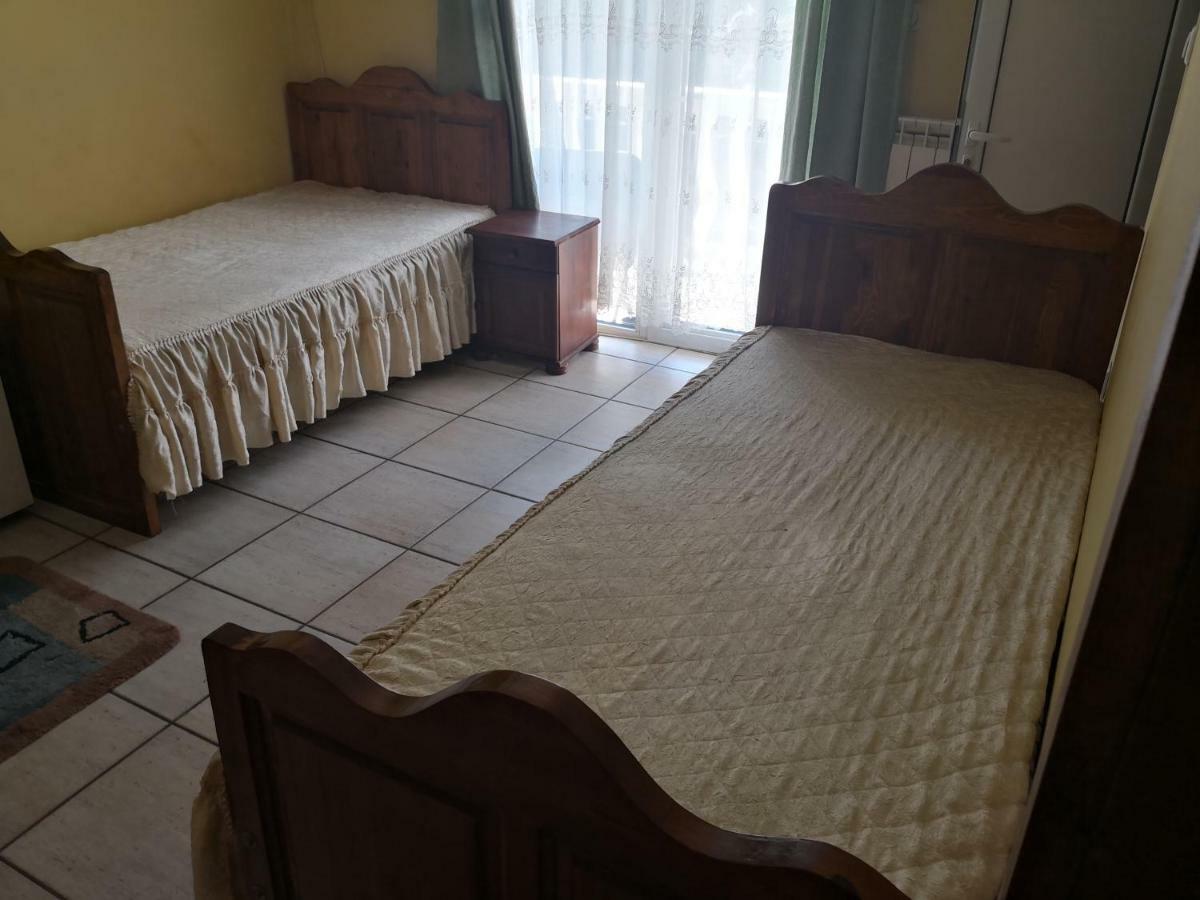 Hotel Atlantic Szliven Kültér fotó